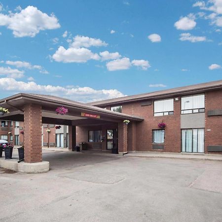 Comfort Inn West Edmonton Exterior foto