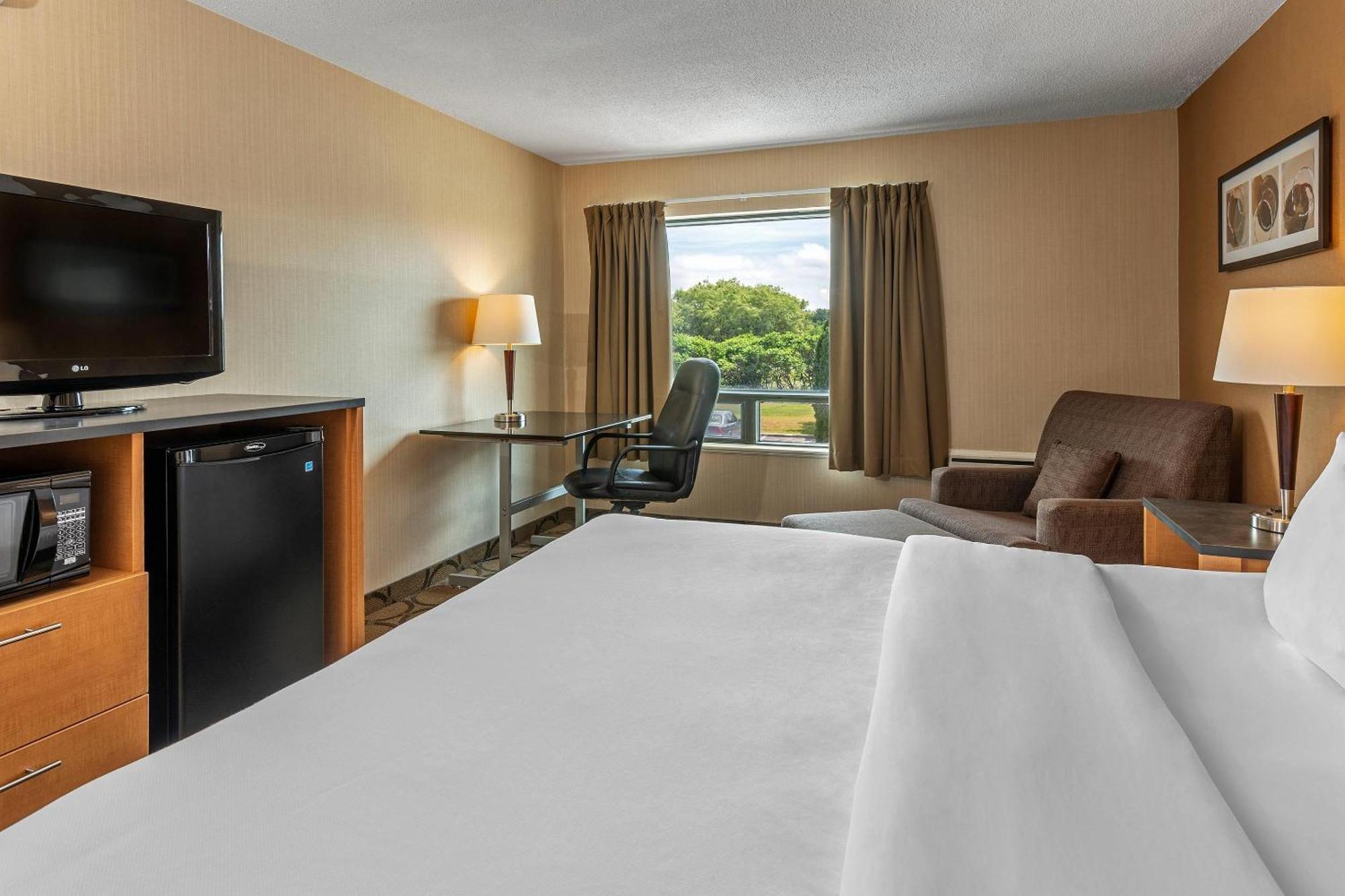 Comfort Inn West Edmonton Exterior foto