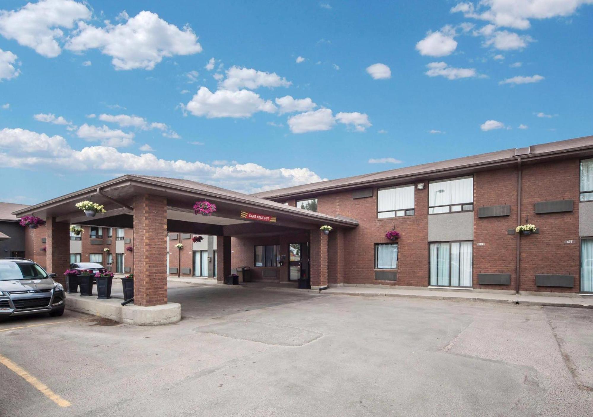 Comfort Inn West Edmonton Exterior foto